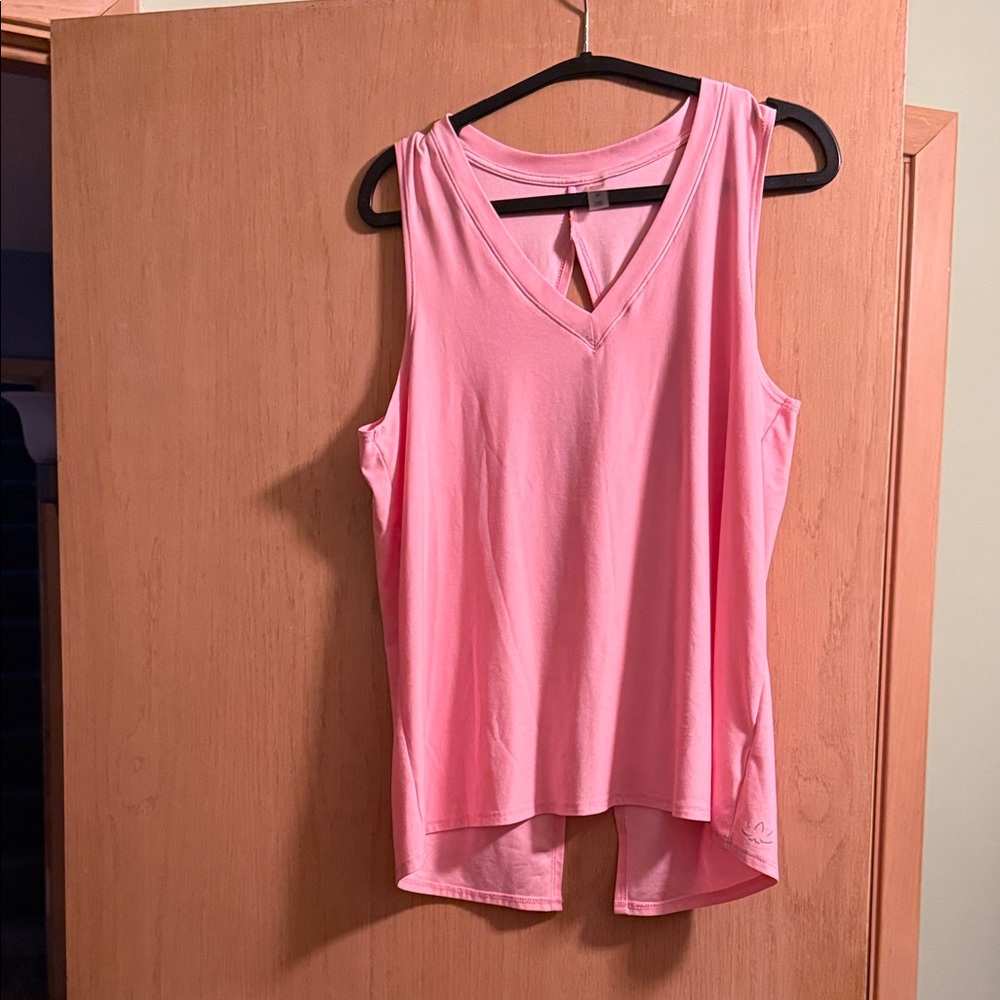 Beyond Yoga Pink V-Neck Sleeveless Tank with Back Keyhole